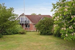 Top 6 over dyreste boliger til salg i Ulstrup. Priser op til 4.995.000 kr