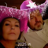 Skjoldmø Keramik byder på leg med ler i nye åbningstider 2025