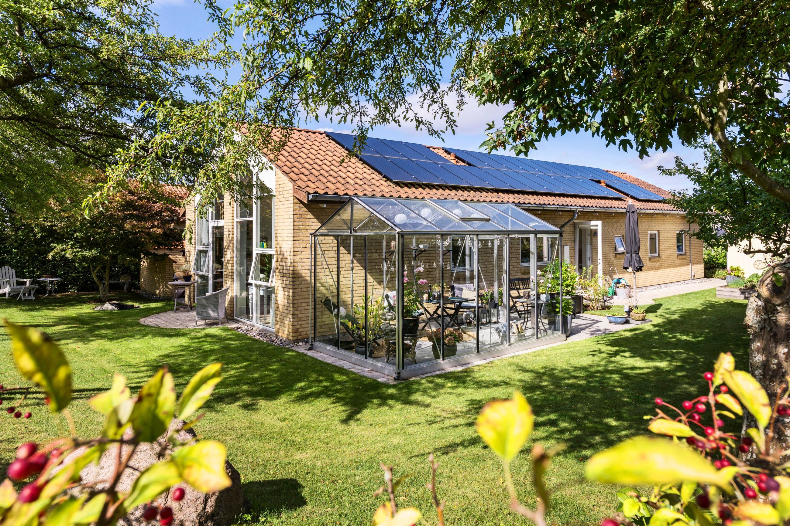 Drømmer du om luksus? For 5,0  mio. kroner er Skovvej 15D kommet til salg - Se den og de dyreste boliger til salg her