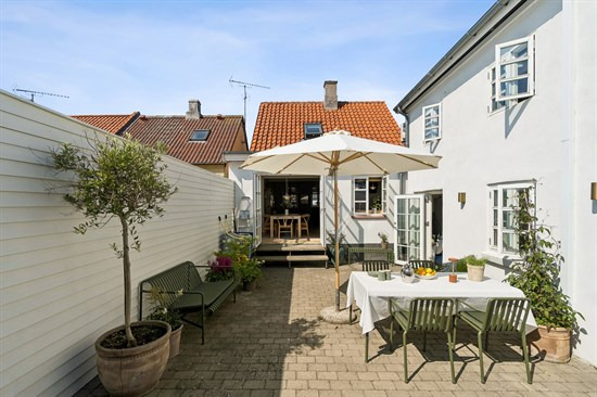 Lindevej 7 og 2 andre boliger er kommet til salg denne uge i Rønne - se boligerne her.