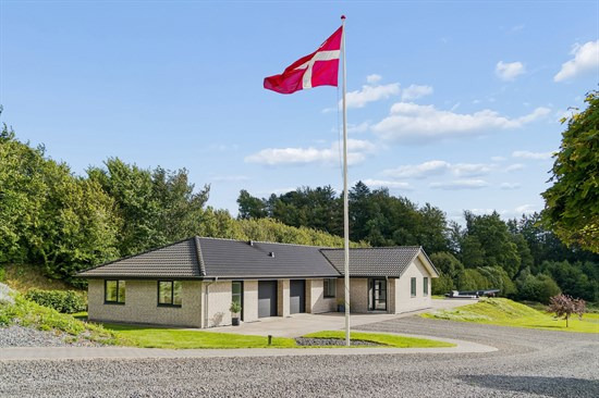 Rugårdsvej 706 og 1 anden boliger er kommet til salg denne uge i Morud - se boligerne her.