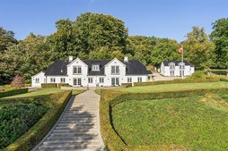 Fjordvejen 46 og 2 andre boliger er kommet til salg denne uge i Kruså - se boligerne her.