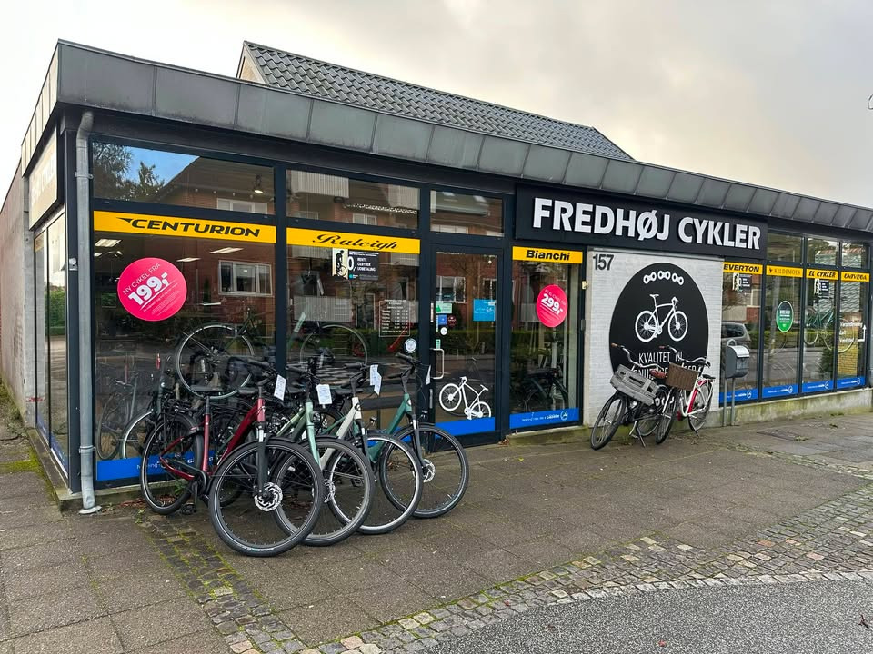 FREDHØJ CYKLER V/CARSTEN ØVIG JENSEN oplyser, at strømmen er tilbage igen