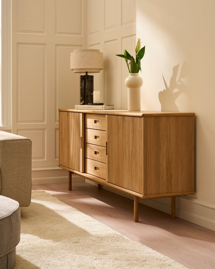 Bolighuset Thisted præsenterer ny opbevaringsserie Egedal i massivt egetræ