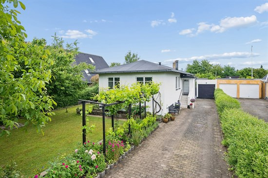 Danshøjvej 16 og 5 andre boliger er kommet til salg denne uge i Valby - se boligerne her.