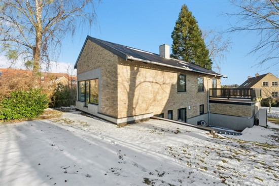 Bakkedraget 2 og 2 andre boliger er kommet til salg denne uge i Birkerød - se boligerne her.