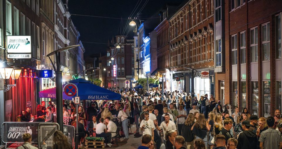 Festlig Forvandling: Skolegade lukker for trafikken og åbner for Esbjerg Festuge!