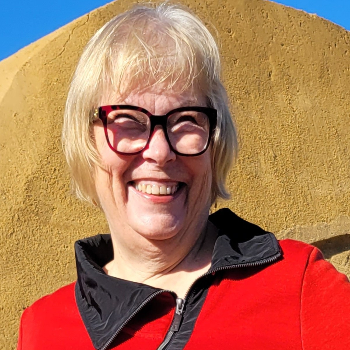 Anita Petersen glæder sig over Hundesteds specialbutikker og rare naboer