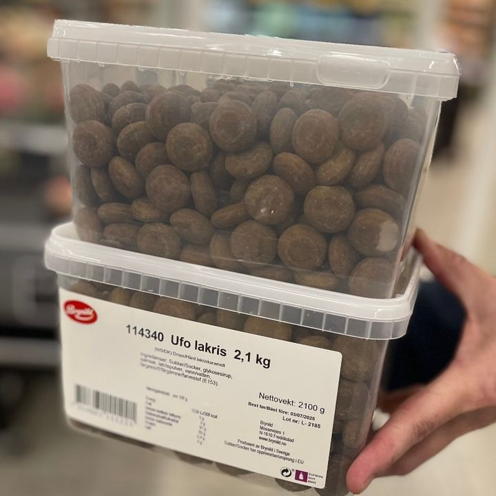 SuperBrugsen Dronninglund tilbyder stærke UFO-lakrids bolsjer til halv pris
