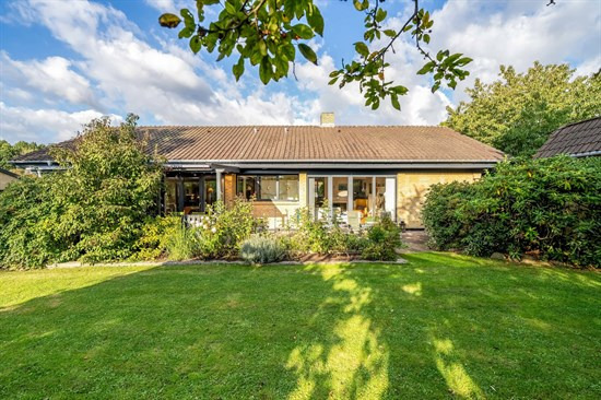 Digemestervej 3 og 4 andre boliger er kommet til salg denne uge i Hillerød - se boligerne her.