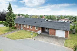 Gefionsvej 9 og 2 andre boliger er kommet til salg denne uge i Sindal - se boligerne her.