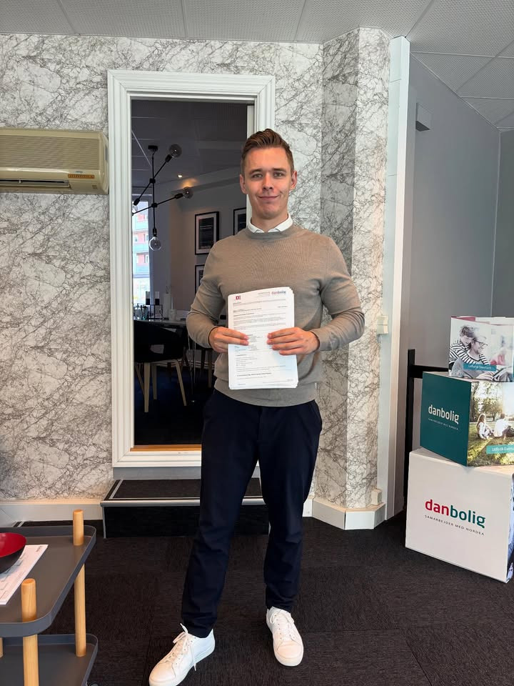 Danbolig Nørresundby underskriver købsaftale for villa på Gyldenløvesvej 50