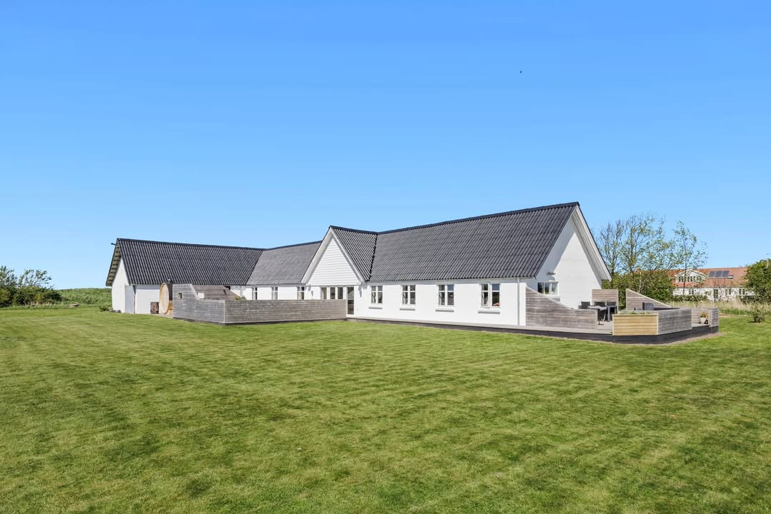Mæglerhuset Brønderslev præsenterer imponerende ejendom uden for Thise