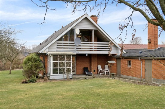 Kirketoft 60 og 1 anden boliger er kommet til salg denne uge i Struer - se boligerne her.