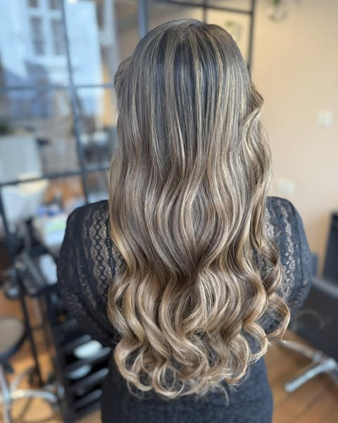 Hairways tilbyder smuk genopfriskning af balayage efter sommeren