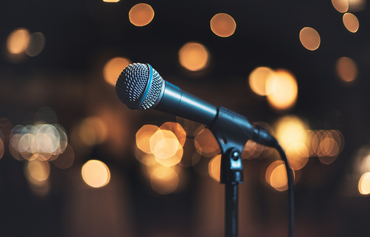 Forrygende nytårsshow 2022 i Skibet Hallen