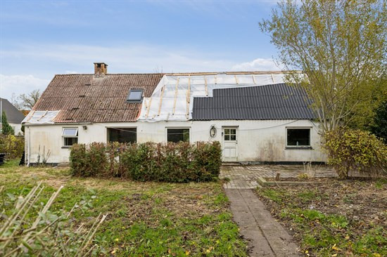 Elledevej 171 er til salg for kun 450.000 kr.: Se de billigste boliger til salg i Kalundborg her