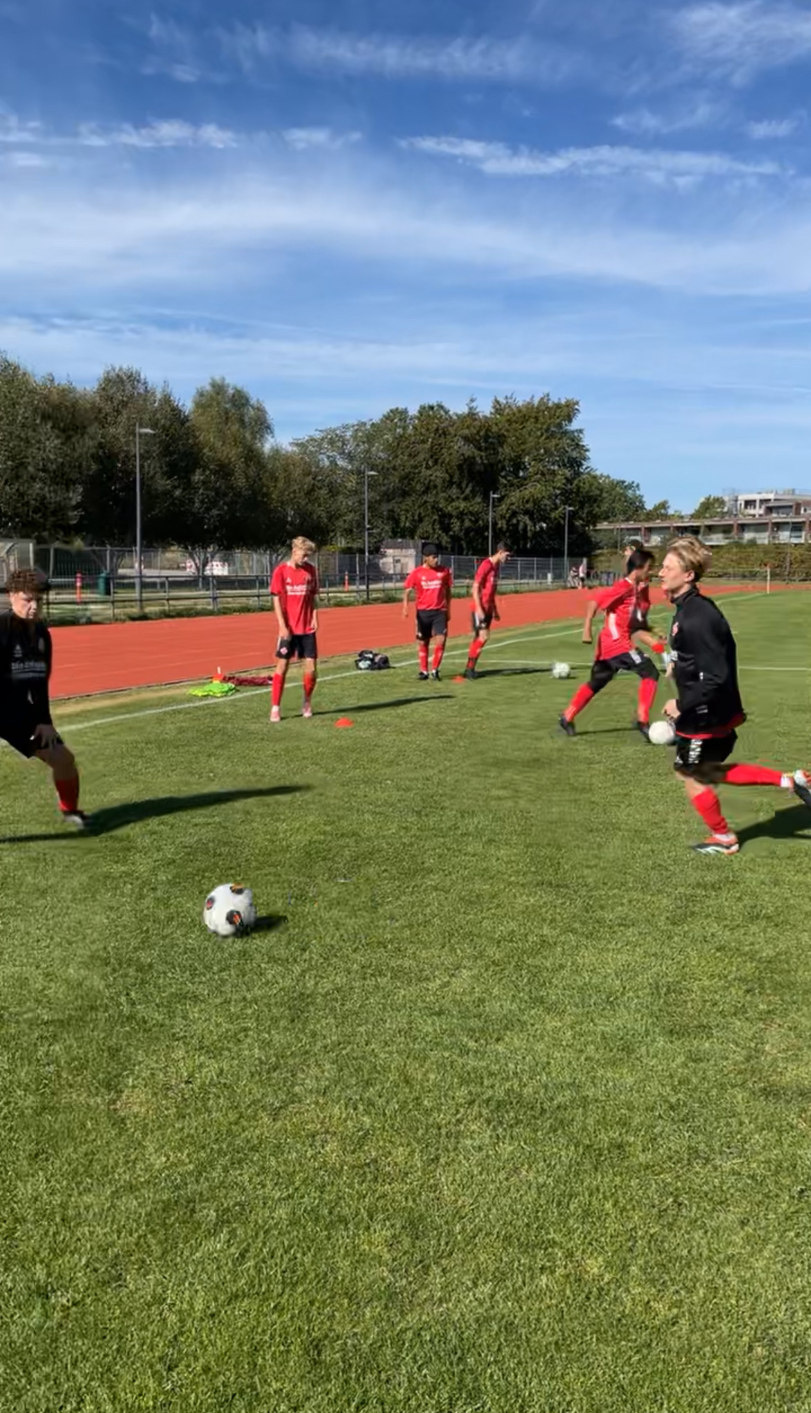 Rødovre smider sejren trods to-måls føring i 3-3 drama mod B.93 2