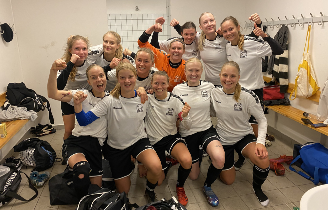 Romalt IF trodsede tordenvejret og sigter mod toppen