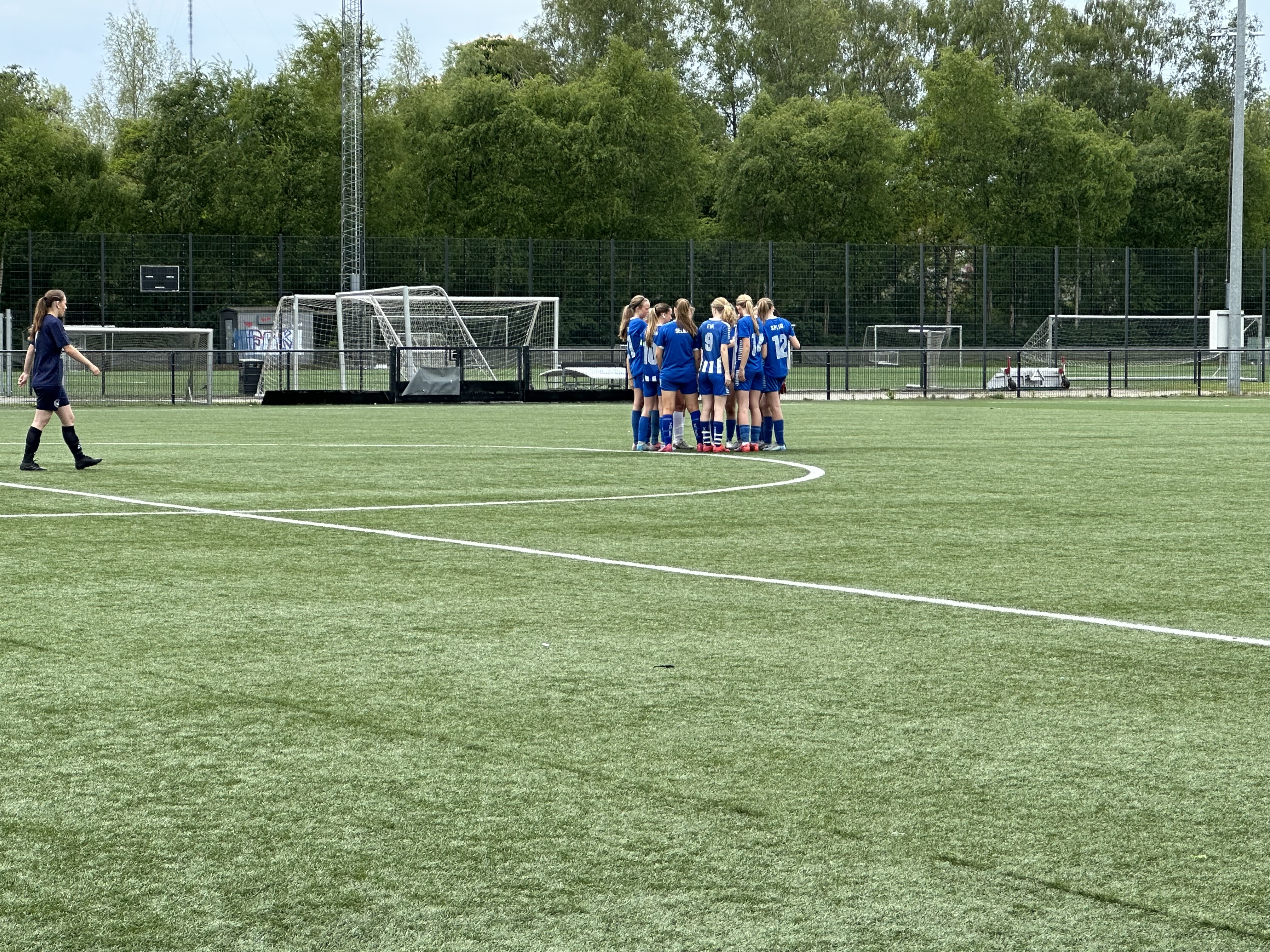 Ahmad El-Achi roser GVI U16 Piger i tæt kamp mod FC Damsø