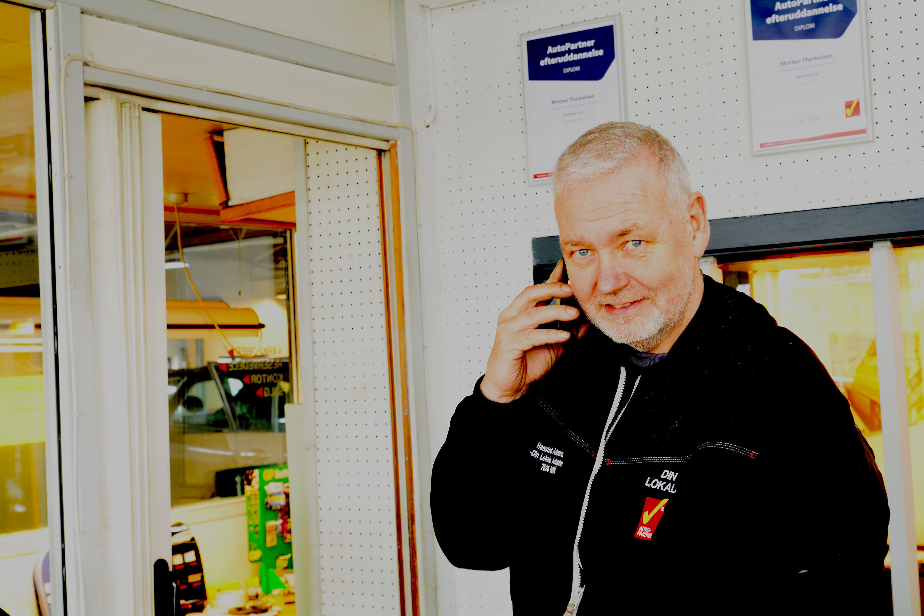 Hansted Autoservice slår alarm: elbil-tsunami udgør sikkerhedsrisiko