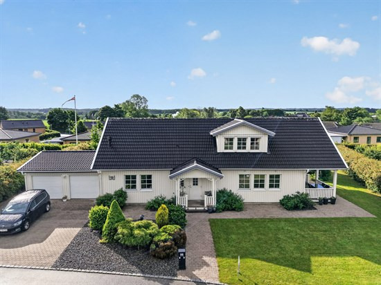 Top 6 over dyreste boliger til salg i Daugård. Priser op til 16.999.000 kr