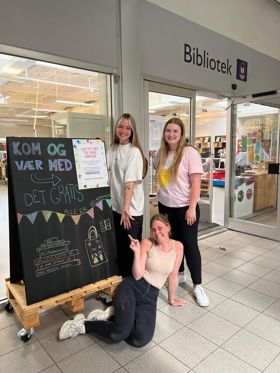 Kreativ aktivitet: Kom og lav et net til dine bøger på Tranbjerg Bibliotek 