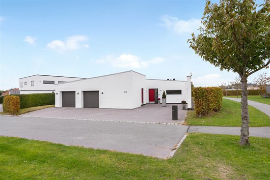 Top 6 over dyreste boliger til salg i Tilst. Priser op til 5.698.000 kr