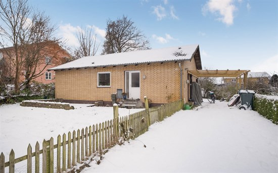 Humlevænget 6 og 1 anden boliger er kommet til salg denne uge i Stenstrup - se boligerne her.