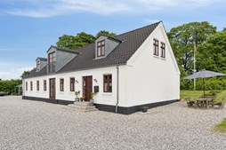 Top 6 over dyreste boliger til salg i Thorsø. Priser op til 4.195.000 kr