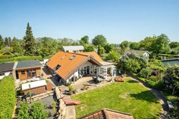 Top 6 over dyreste boliger til salg i Beder. Priser op til 12.800.000 kr