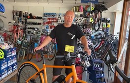 Jens Møller driver lokal cykelbutik på 30. år: “Jeg har nok gjort et eller andet rigtigt“