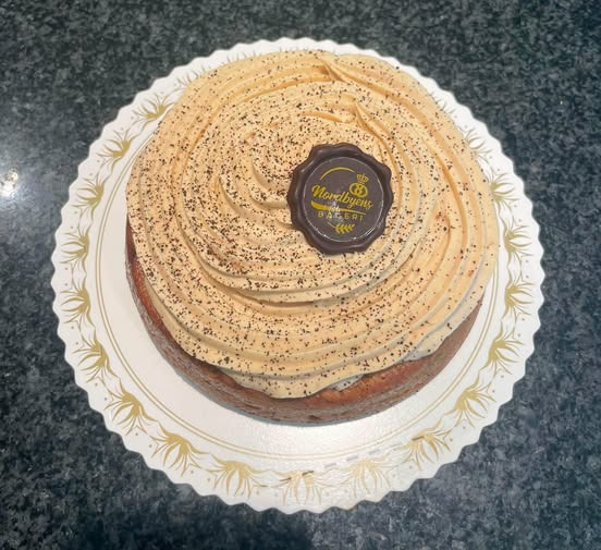 Nordbyens Bageri har mandagskage med kanelkage og kaffemousse til 79 kr