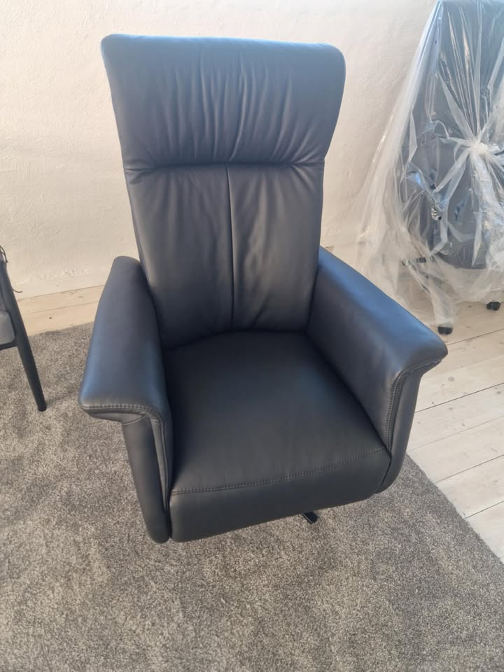 HOVELIND MØBLER lancerer EA lænestol med fleksibel tilpasning og luksuriøse funktioner