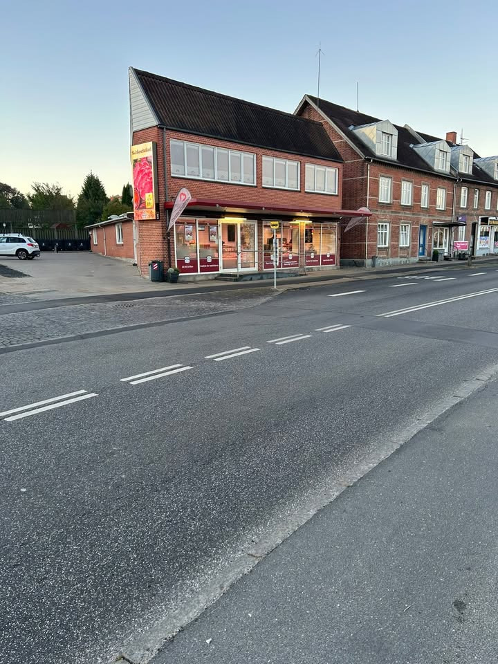 Frederiksberg Kødforsyning v/Christian Rytter Sørensen byder på gode tilbud på sylte og medisterpølse