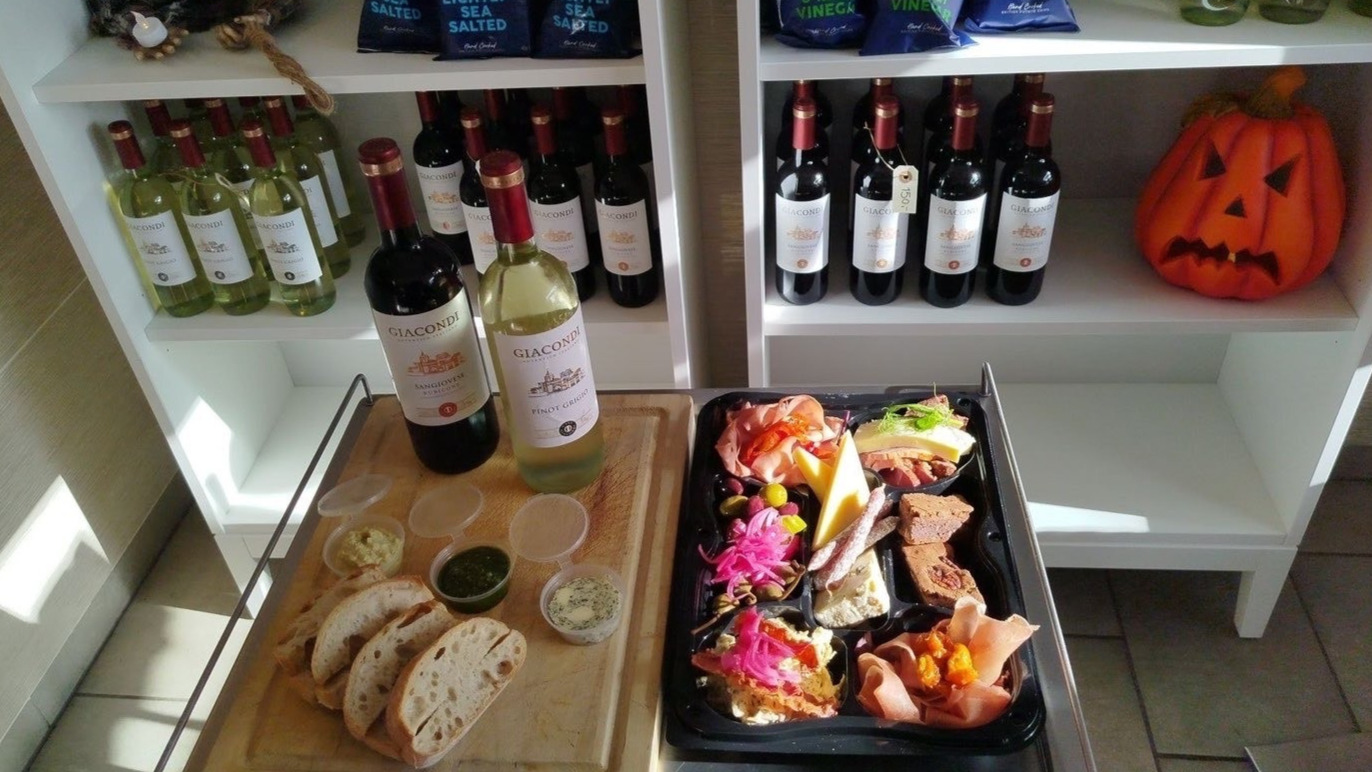 Ny adresse er lig med nye muligheder hos frAAderen: Smag deres populære tapas