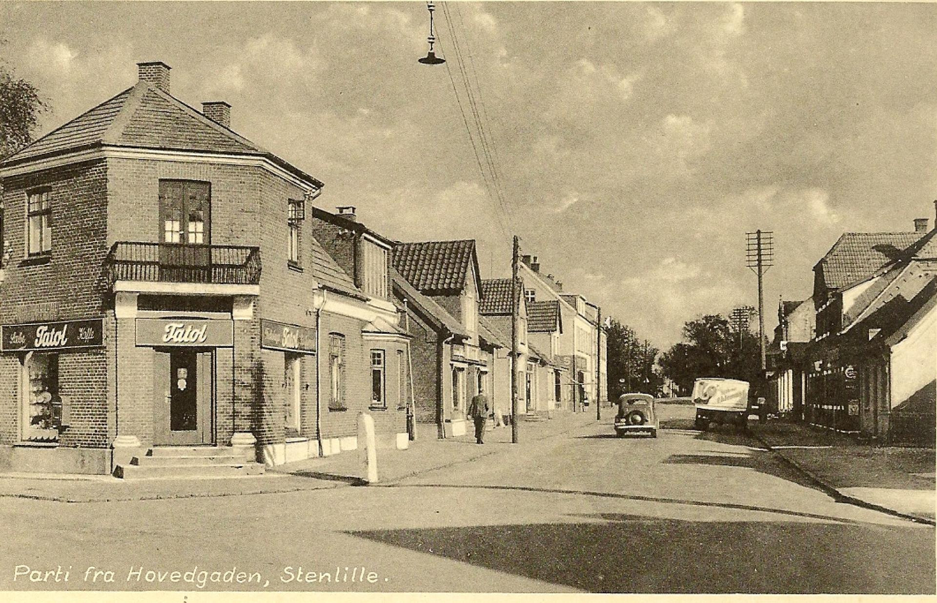Tag med på en nostalgisk tur gennem Stenlilles Hovedgade