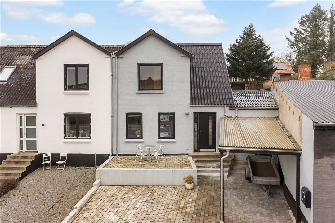 Til salg hos EDC DANEBO: Totalrenoveret byhus