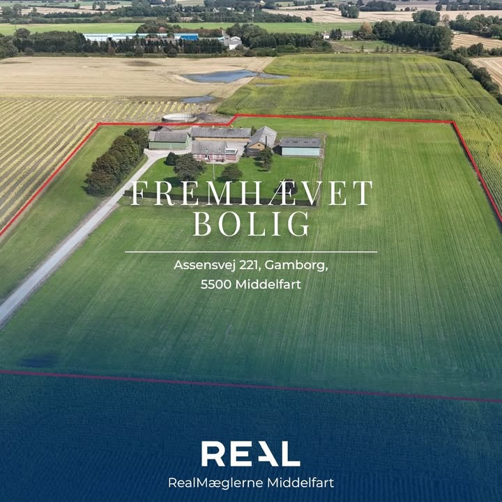 Charmerende landejendom med 4 ha jord til salg i Middelfart