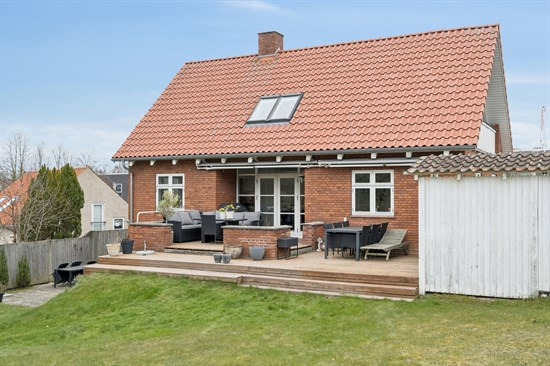 Skindersøvej 6 og 1 anden boliger er kommet til salg denne uge i Ålsgårde - se boligerne her.