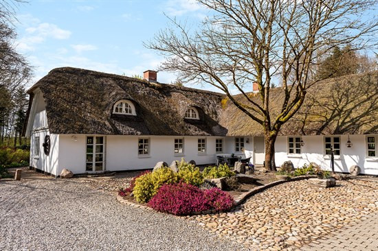 Top 6 over dyreste boliger til salg i Haderup. Priser op til 3.900.000 kr