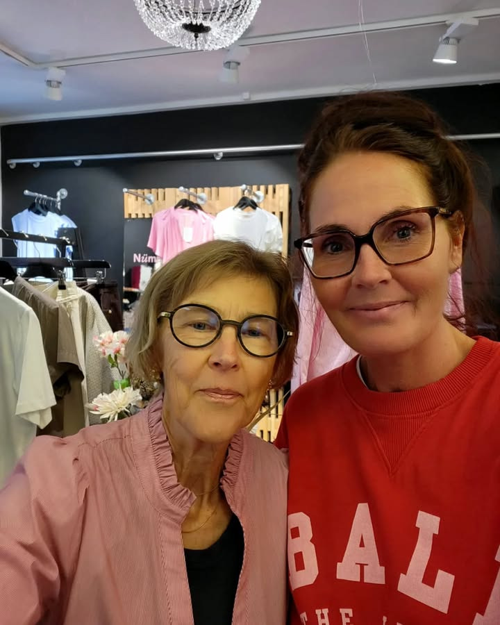 Lux By Jakobsen inviterer til sommergarderobe hos lørdagsteamet