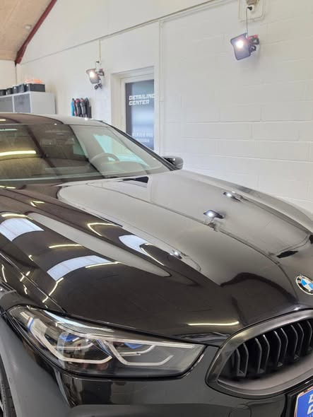 Detailing Center behandler BMW M850i med 2-trins polering og keramisk coating