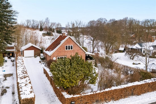 Oudrupgårdsvej 14 er til salg for kun 795.000 kr.: Se de billigste boliger til salg i Hovedgård her