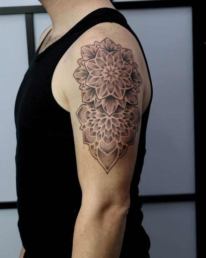 Mr. & Mrs. Tattoo annoncerer ledige tider i marts med Tine