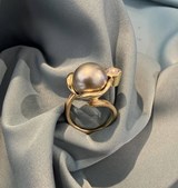 Guldsmed Lütken præsenterer drømmeringen til jul