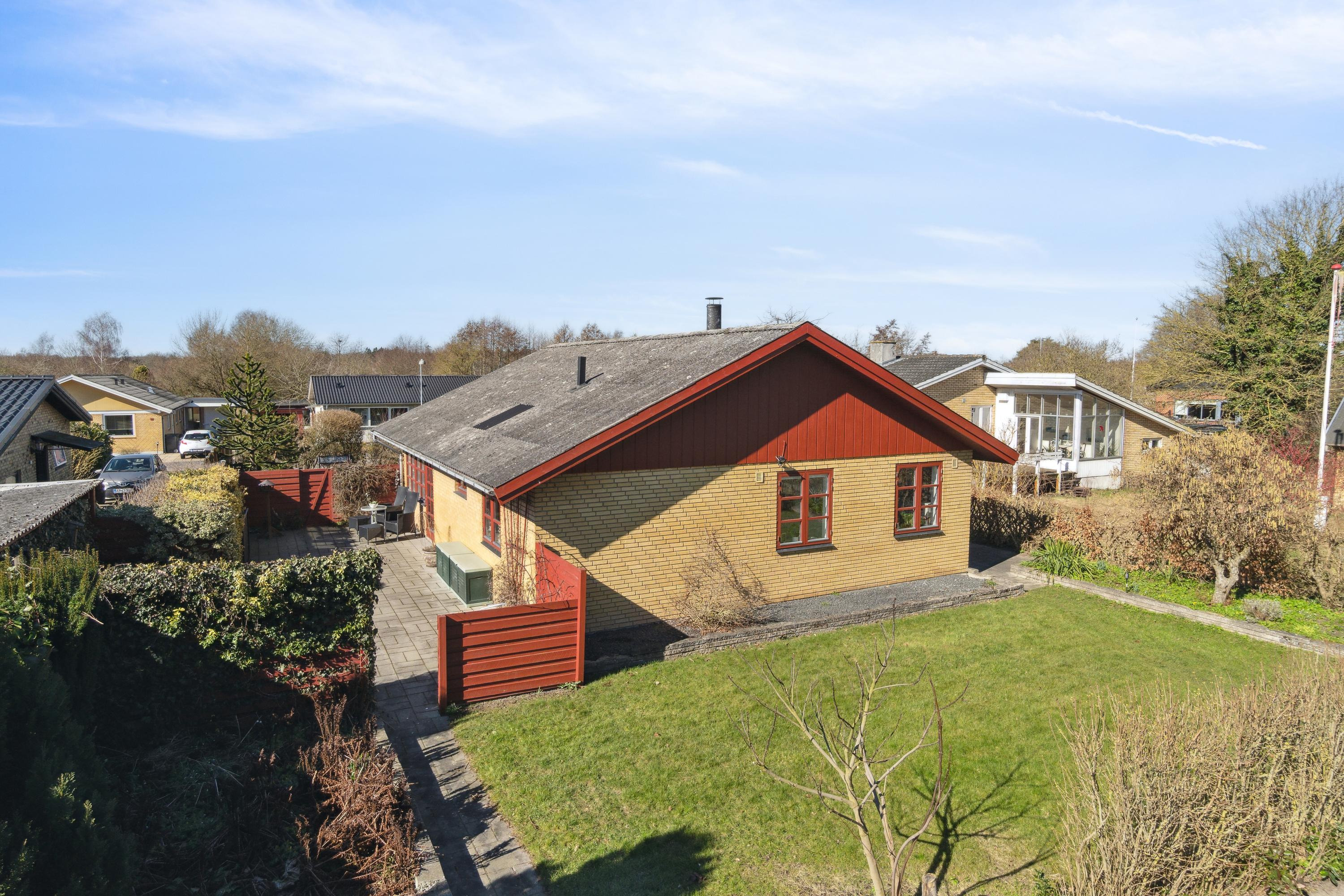 Charmerende villa med god, lukket have i Kalbyriskvarteret