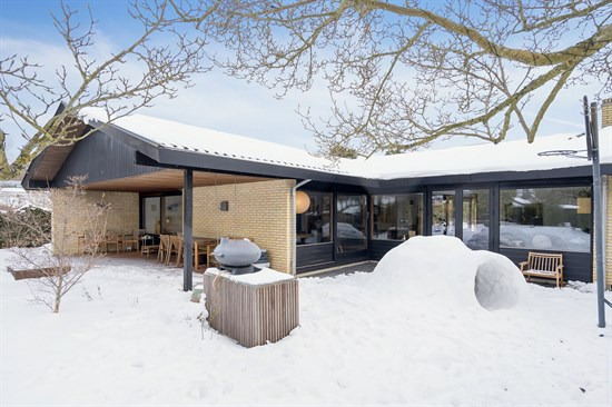 Åvej 48 og 3 andre boliger er kommet til salg denne uge i Værløse - se boligerne her.