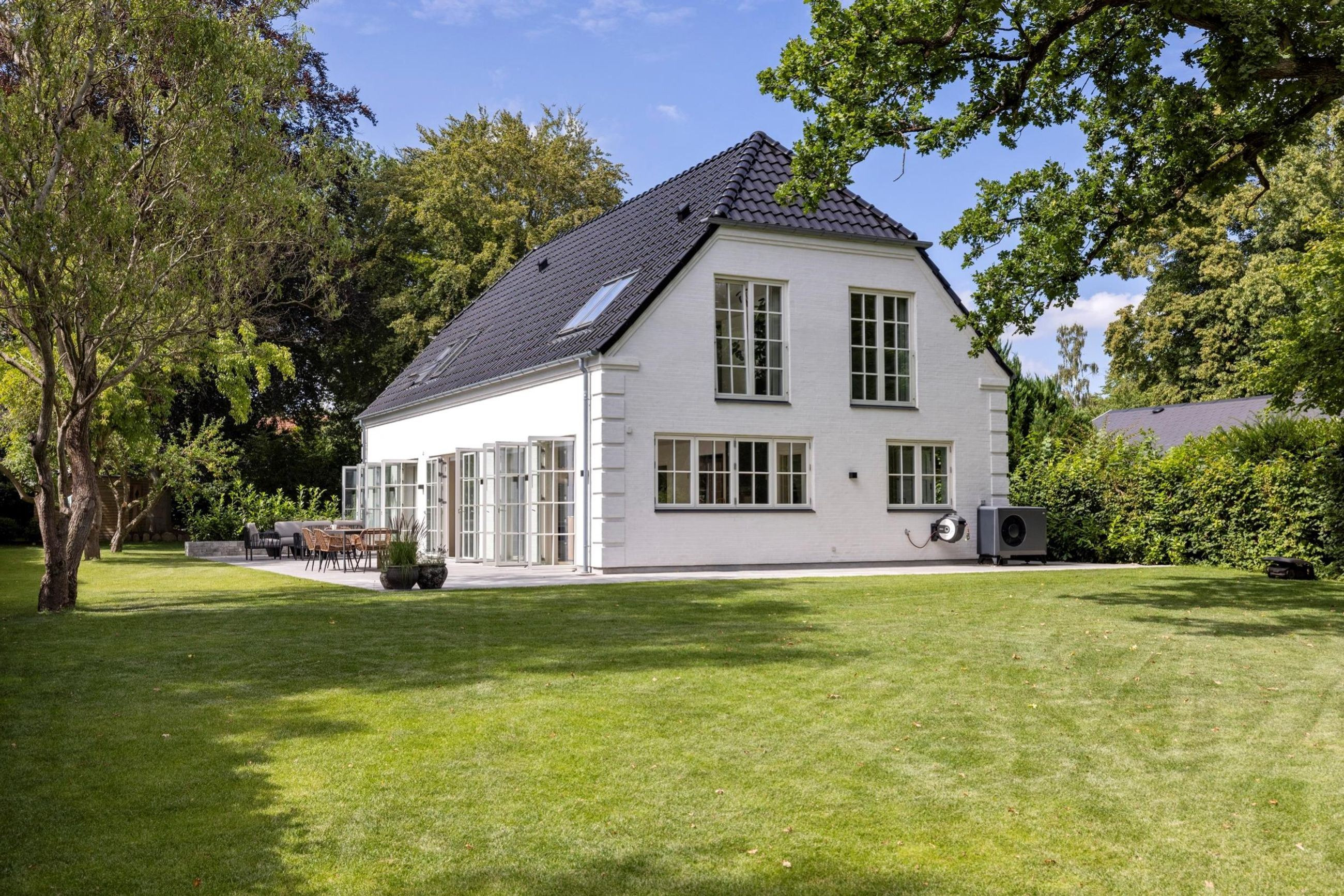 Eksklusiv bolig for 17,0  mio. kroner er netop kommet til salg i Virum - Se den og de dyreste boliger her