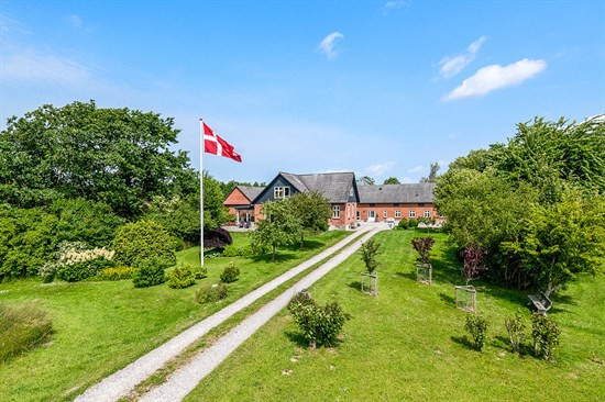 Top 6 over dyreste boliger til salg i Tranbjerg J. Priser op til 7.495.000 kr
